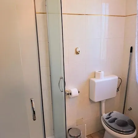 Konukevi Stefica Crveni Vrh