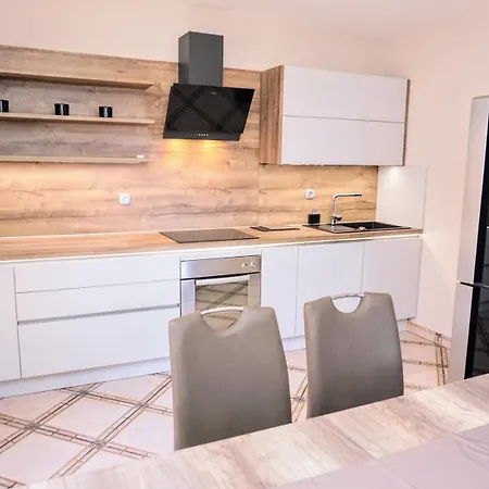 Guest house Stefica 3*