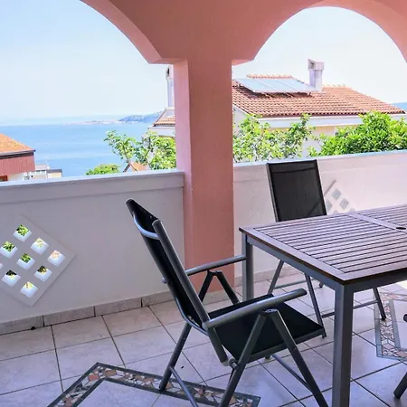 Guest house Stefica 3*